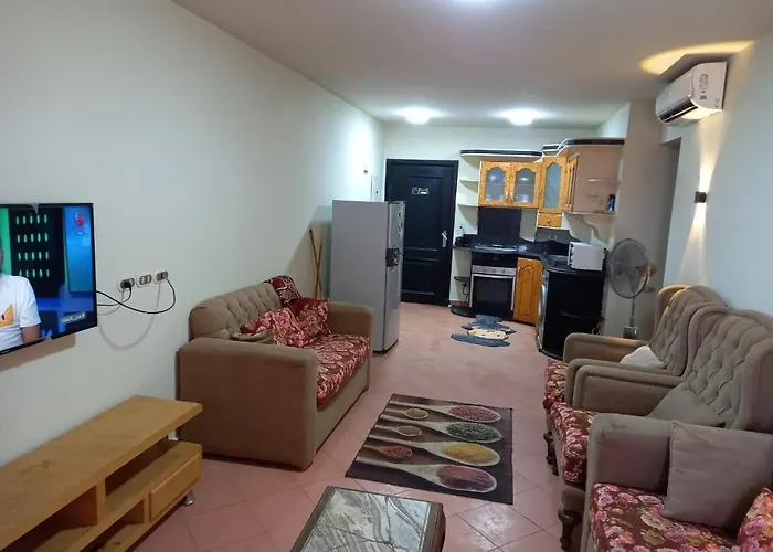 Apartment Waterfront العين السخنة للعائلات